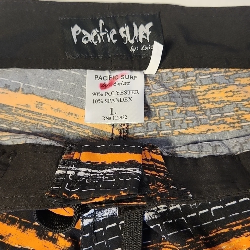 Pacific Surf Men's Size Large Multi-Color Surfer Print Vintage Surf Swim Trunks